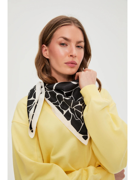 Moodo Fekete mintás kendő Moodo