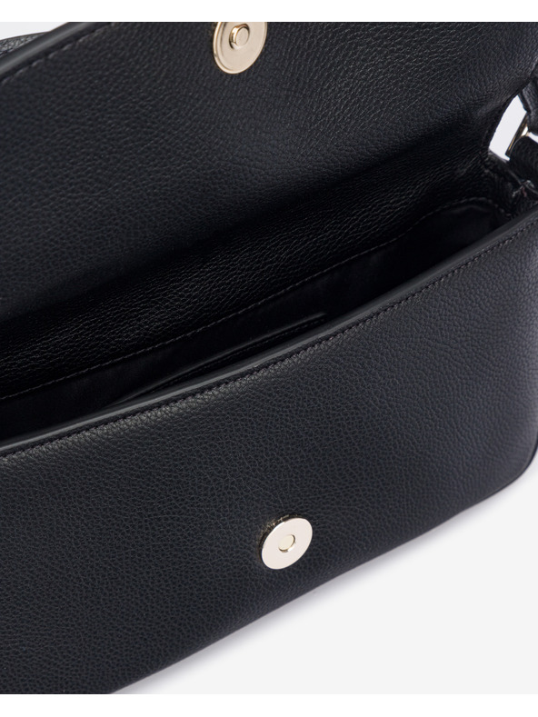 Calvin Klein Ew Flap Crossbody táska