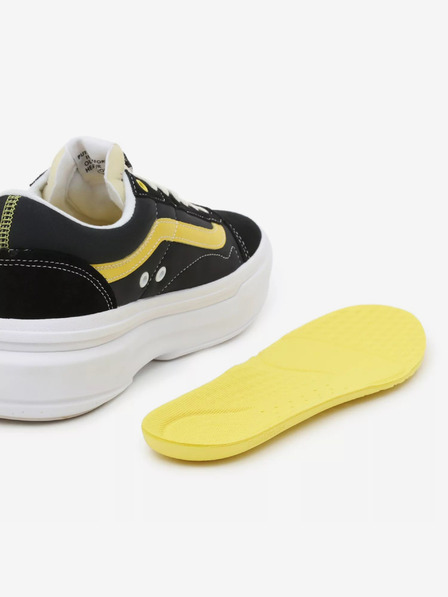 Vans Fekete női VANS UA Old Skool Overt CC platform tornacipő VANS UA Old Skool Overt CC platform tornacipő