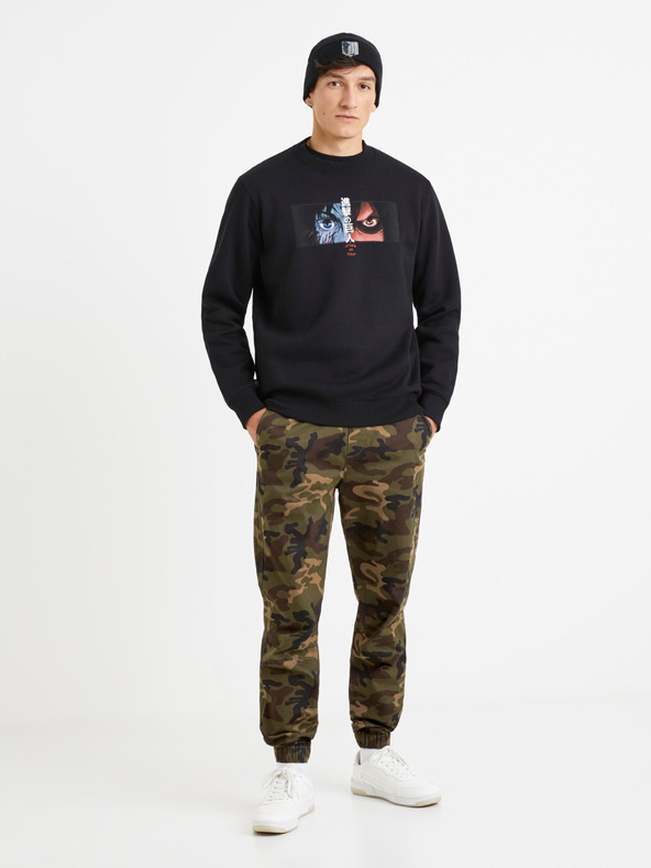 Celio Fekete férfi Celio Attack on Titan kapucnis pulóver