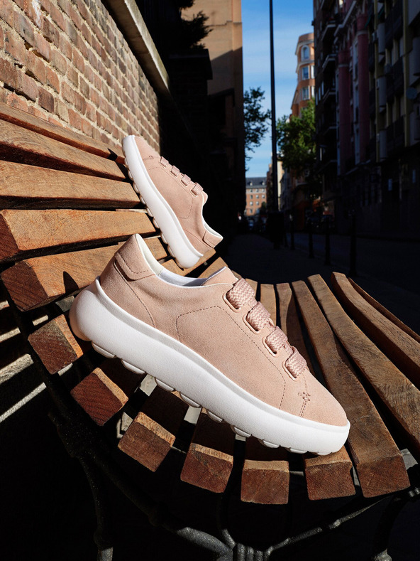 Geox Krém Geox Spherica EC4.1 női tornacipő krémszínű