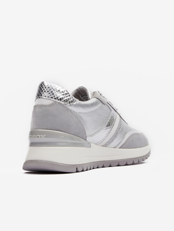 Geox Ezüst Geox Desya női sportcipő