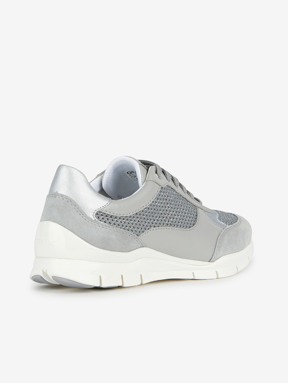 Geox Szürke női tornacipő bőr részletekkel Geox Sukie
