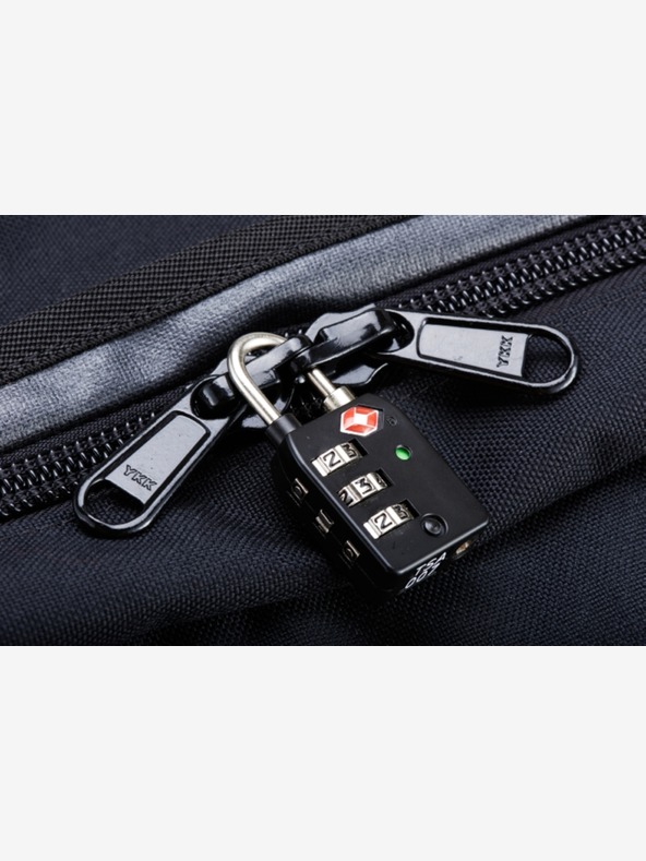 CabinZero Military 44L Absolute Black Hátizsák