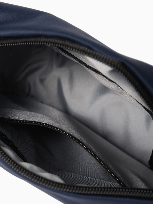 Hedgren Sötétkék női Hedgren Neutron kézitáska M