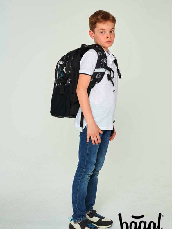 BAAGL  Fekete Iskolai hátizsák Baagl Core Harry Potter Roxfort