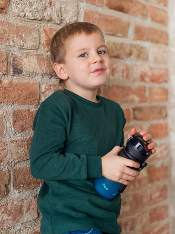 BAAGL  Fekete tritán ivópalack gradiens batman kék, 350 ml Baagl