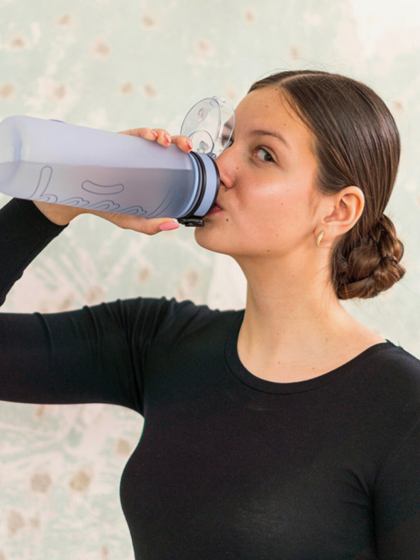 BAAGL  Kék tritan ivópalack por kék, 800 ml Baagl