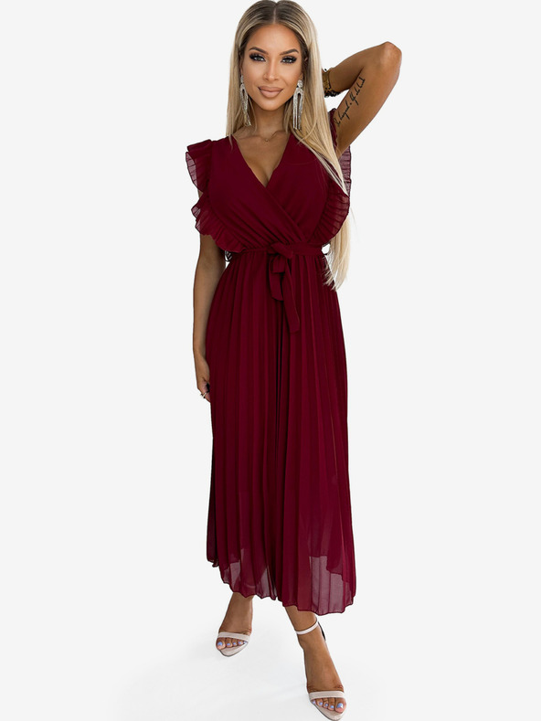 numoco Fodros rakott ruha fodrokkal, nyakkivágással és övvel - bordó Numoco Numoco