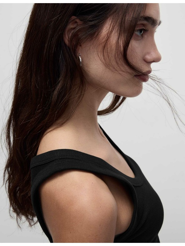 Marks & Spencer Bordázott, magas pamutanyagból készült, karcsúsított szabású tank top Marks & Spencer fekete