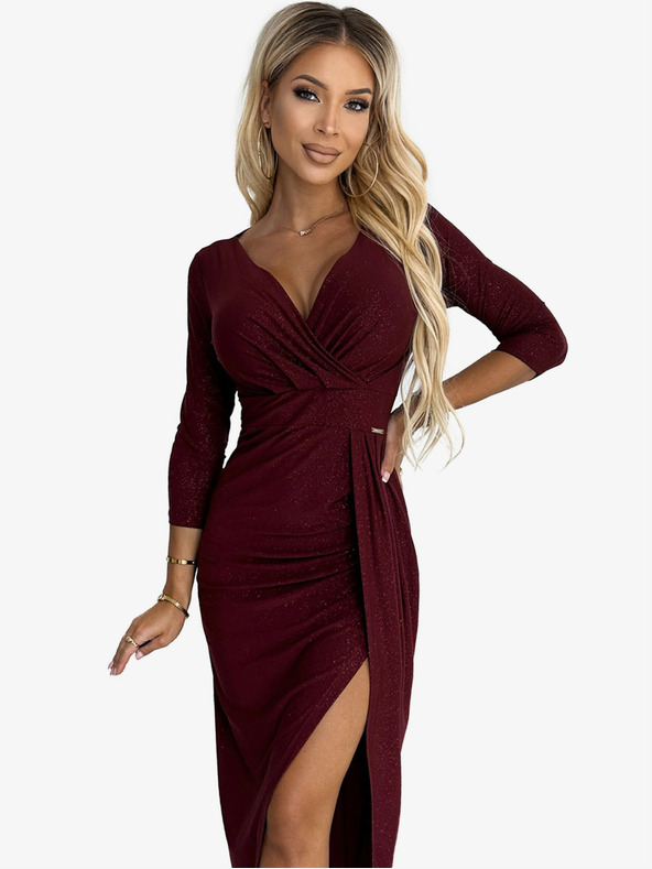 numoco Fényes ruha nyakkivágással és lábszárkivágással - burgundi Numoco