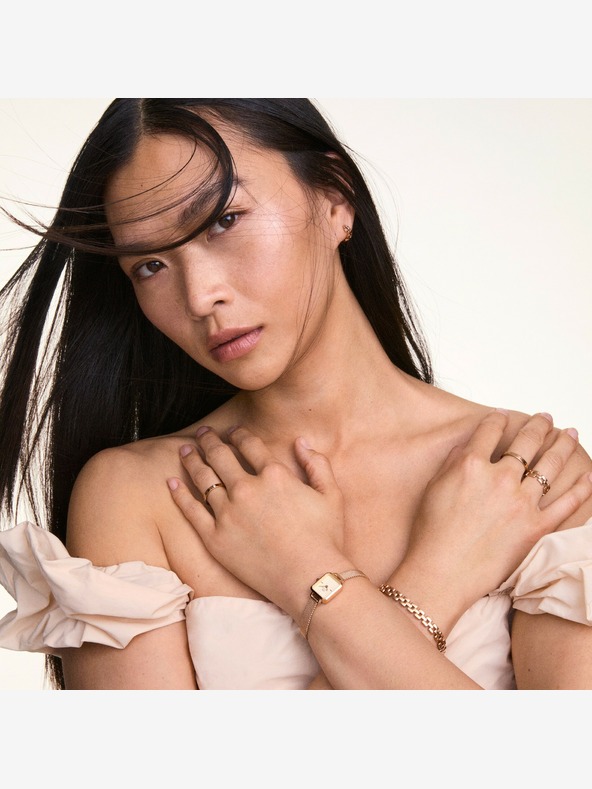 Daniel Wellington Női rózsaarany acél fülbevaló Daniel Wellington 3 láncszemes fülbevaló