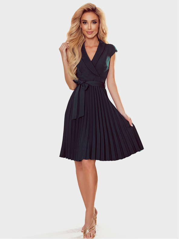 numoco Rakott ruha ceruza nyakkivágással - zöld Numoco WENDY