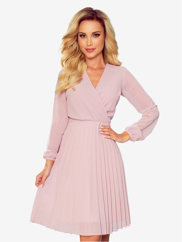 numoco Ráncolt ruha hosszú ujjú, kerek nyakkal - púderrózsaszín Numoco ISABELLE