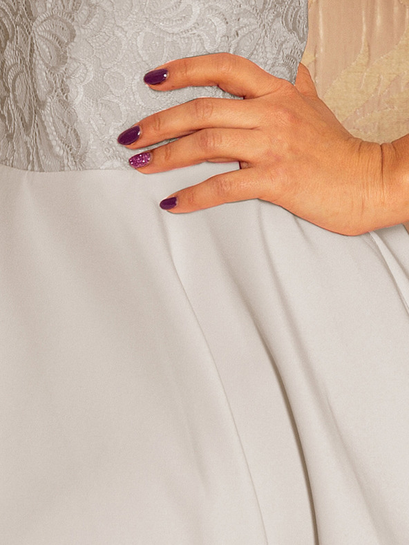 numoco Csipkés ruha - világosszürke Numoco MARTA