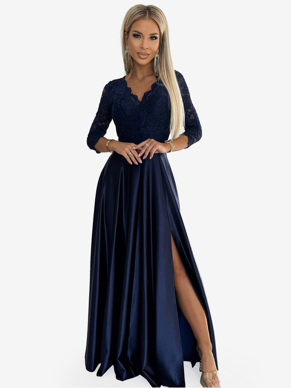 numoco Csipkés hosszú szatén ruha nyakkivágással - sötétkék Numoco AMBER