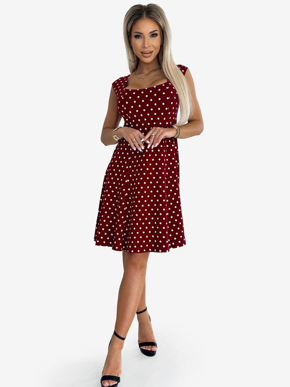 numoco Pamutból készült, rombuszos nyakkivágású ruha - bordó pöttyös Numoco STELLA