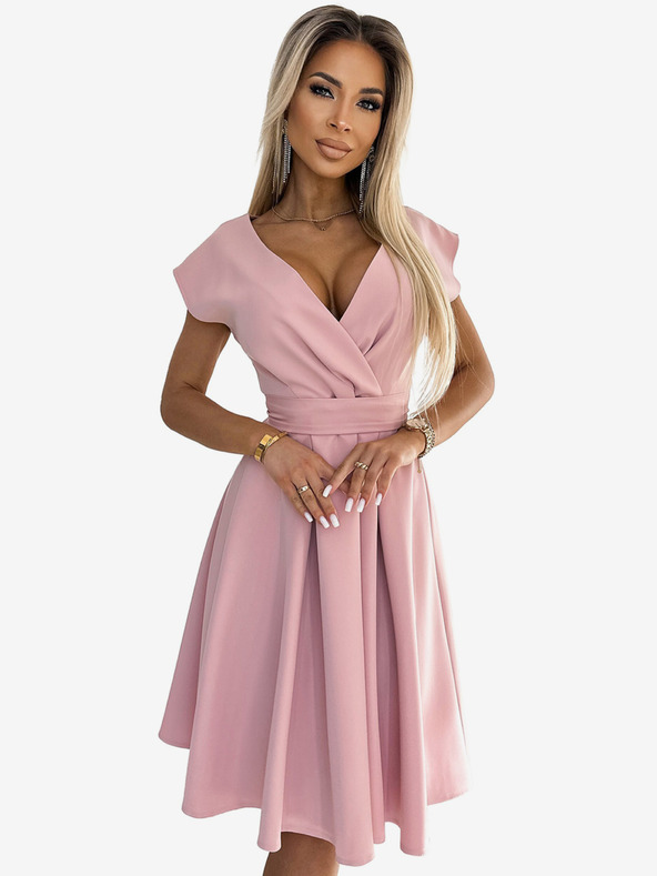 numoco Flared nyakkivágású ruha - púderrózsaszín Numoco SCARLETT