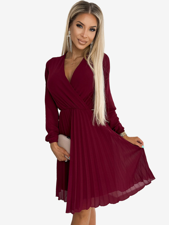 numoco Fodros ruha nyakkivágással és hosszú ujjakkal - bordó Numoco ISABELLE ISABELLE