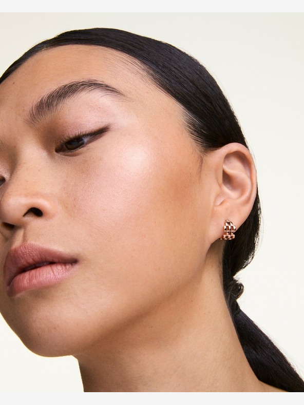 Daniel Wellington Női rózsaarany acél fülbevaló Daniel Wellington 5 láncszemes fülbevaló