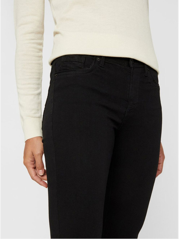 Vero Moda Fekete slim fit farmernadrág VERO MODA Tanya