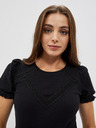 Moodo Fekete női blúz fodros ujjakkal Moodo
