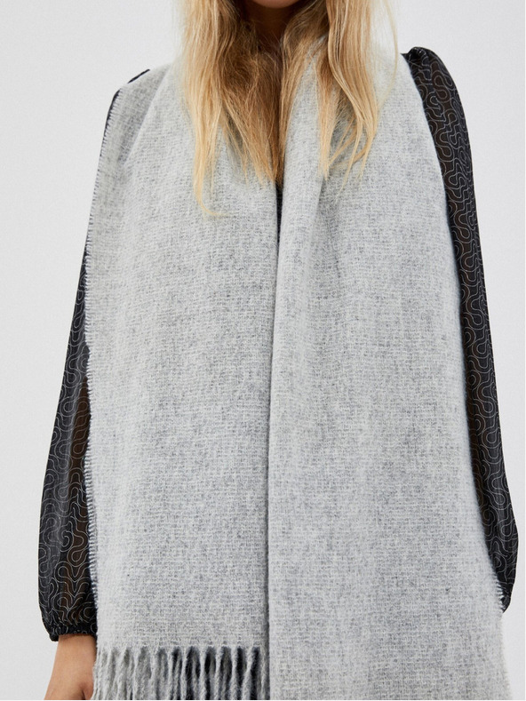 Moodo Egyszerű sál rojtokkal