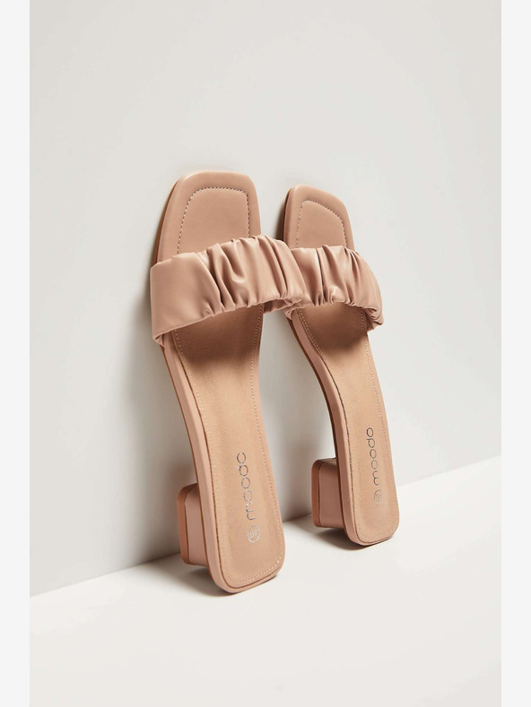 Moodo Rózsaszín papucs Moodo