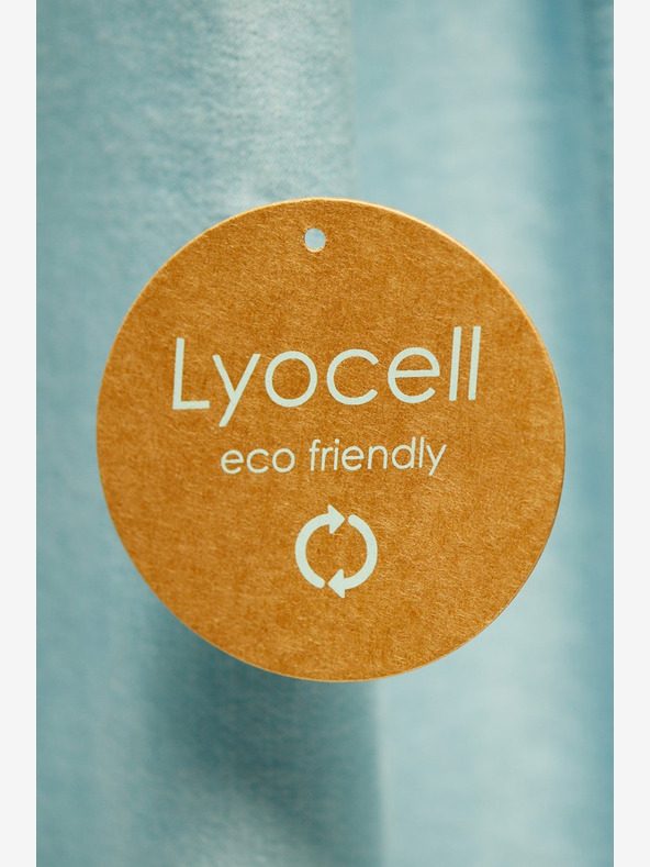 Moodo Fehér női rövidnadrág Moodo