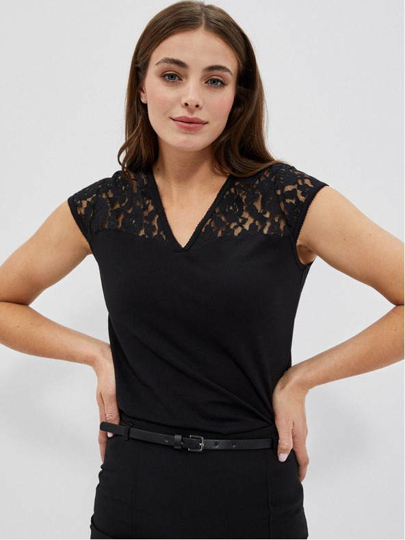 Moodo Fekete póló V-nyakkal és csipkés Moodo-val