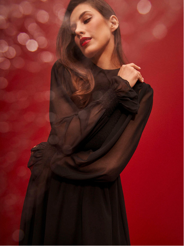 Moodo Fekete női ruha fodros ujjakkal Moodo