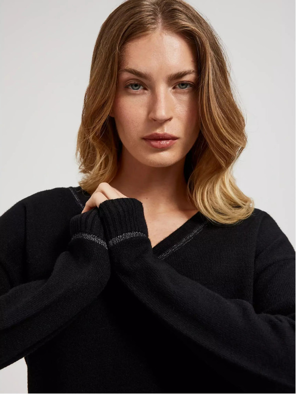 Moodo Fekete hosszú ujjú, v-nyakú pulóver Moodo