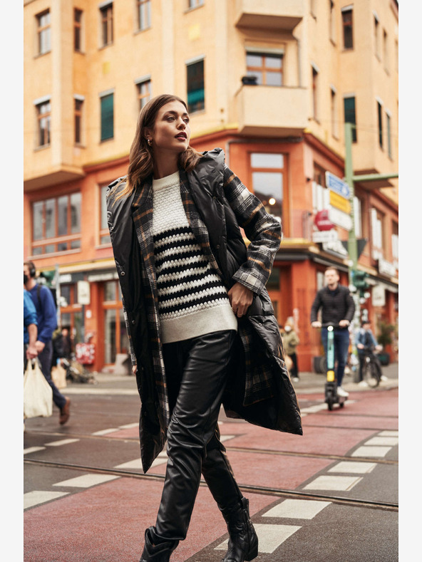 Moodo Fekete-fehér női csíkos pulóver Moodo