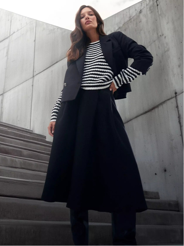 Moodo Fekete női rövid kabát Moodo