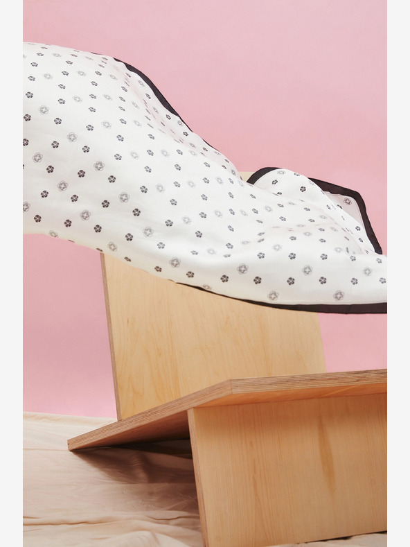 Moodo Fekete-fehér női virágos sál Moodo