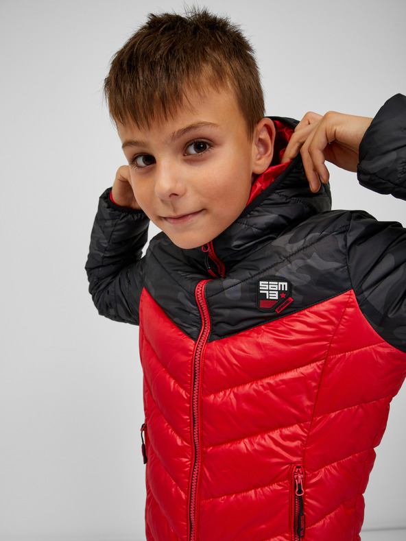 Sam 73 Fekete és piros fiú steppelt kabát kapucnival SAM 73 Jerry