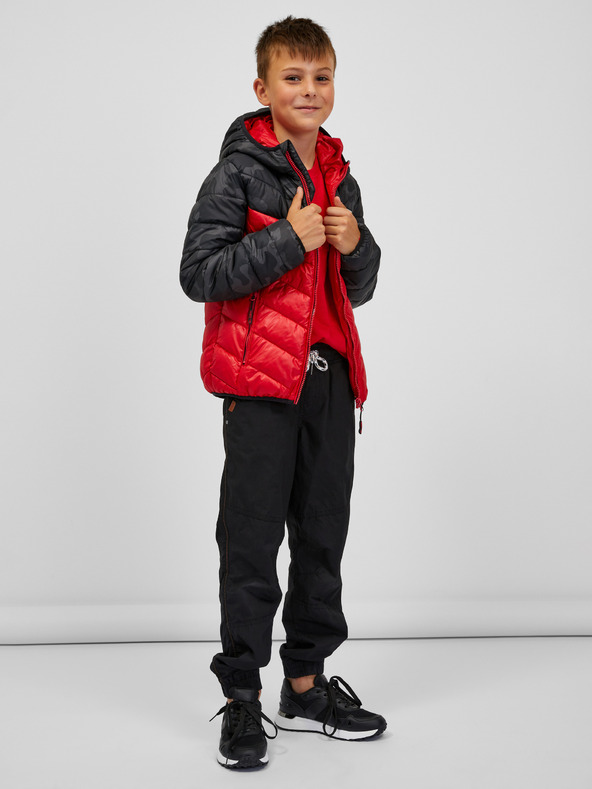 Sam 73 Fekete és piros fiú steppelt kabát kapucnival SAM 73 Jerry