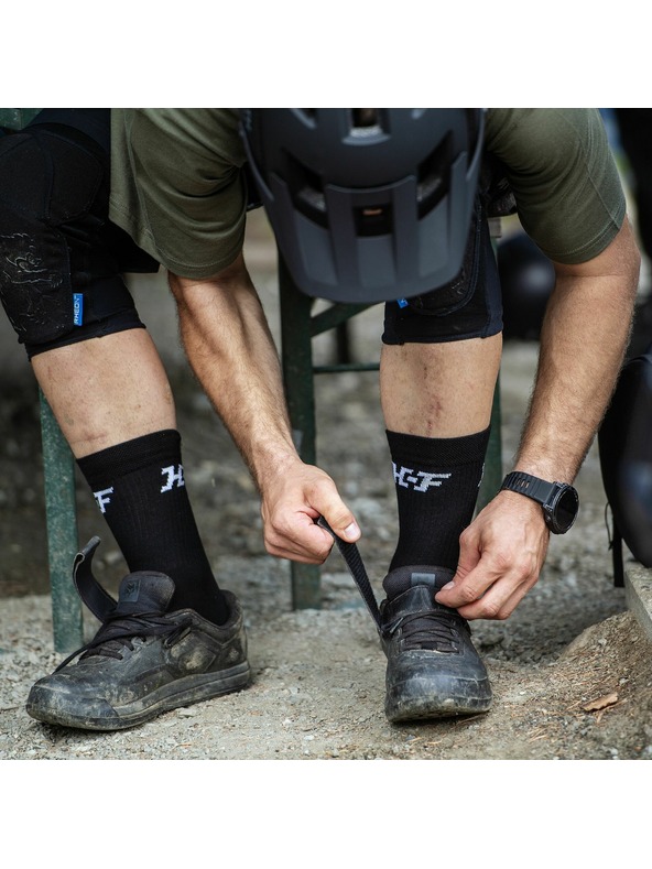 Horsefeathers Műszaki funkcionális zokni Jam Long - fekete HORSEFEATHERS