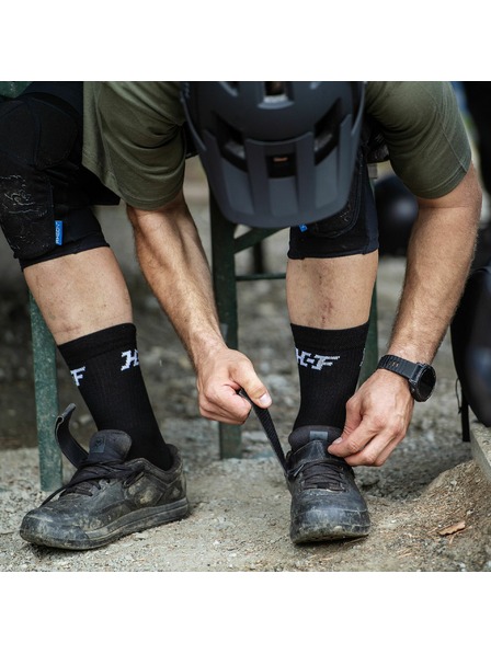 Horsefeathers Műszaki funkcionális zokni Jam Long - fekete HORSEFEATHERS