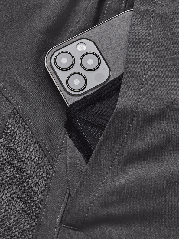 Under Armour Férfi rövidnadrágok Under Armour UA LAUNCH 7'' SHORTS-GRY