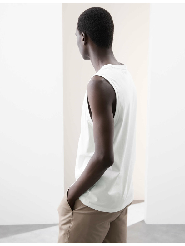 Marks & Spencer 100% Supima® pamut nyakú trikó Marks & Spencer fehér