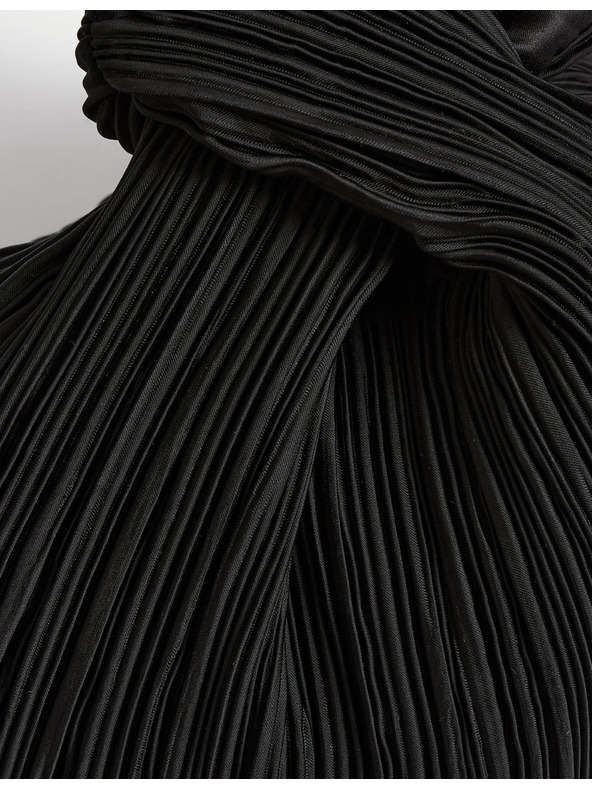 Marks & Spencer Pliszírozott fogantyús táska Marks & Spencer fekete