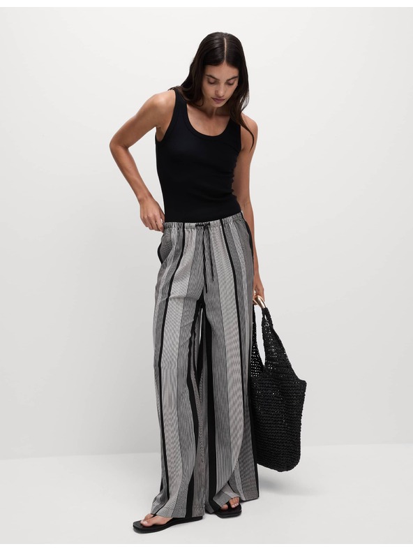 Marks & Spencer Twill nadrág mintázattal, bő szárral és magas derékkal Marks & Spencer szürke