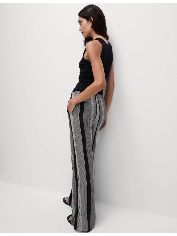 Marks & Spencer Twill nadrág mintázattal, bő szárral és magas derékkal Marks & Spencer szürke