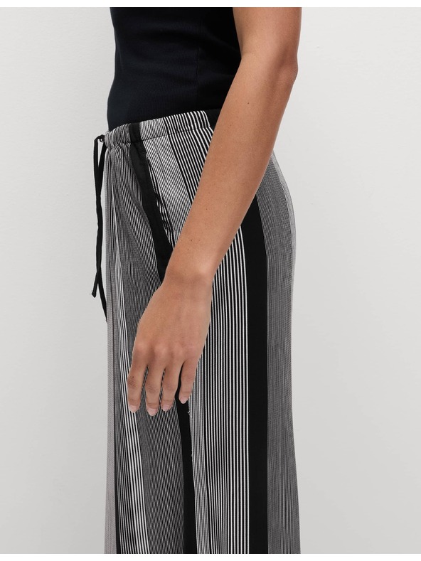 Marks & Spencer Twill nadrág mintázattal, bő szárral és magas derékkal Marks & Spencer szürke