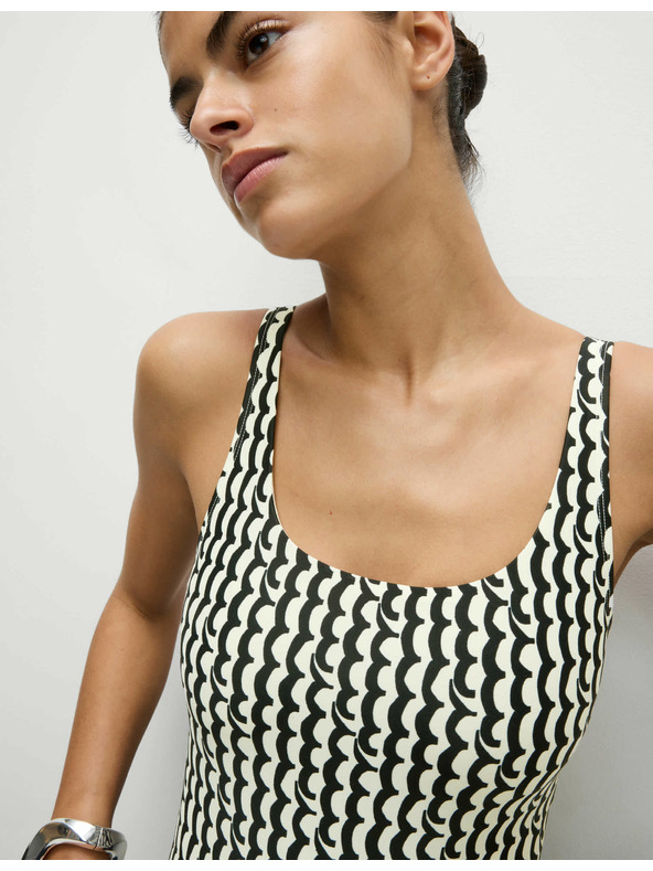 Marks & Spencer Fürdőruha ovális nyakkivágással és nyomattal Marks & Spencer