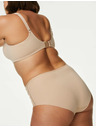 Marks & Spencer Flexifit™ varrásmentes magas derekú rövidnadrág, 3 db Marks & Spencer bézs