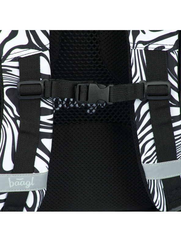 BAAGL  Fekete iskolai hátizsák Baagl Core Mixture