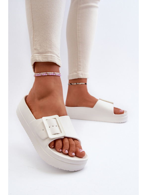 BIG STAR SHOES Női platform habszivacs papucs csattal Big Star