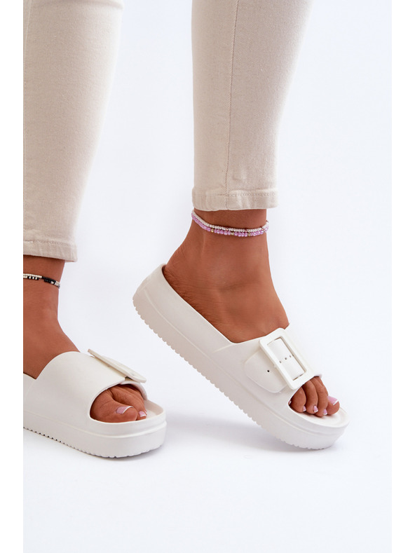 BIG STAR SHOES Női platform habszivacs papucs csattal Big Star